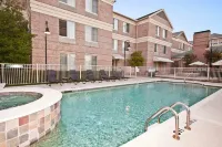 Hilton Garden Inn Dallas/Addison - Family