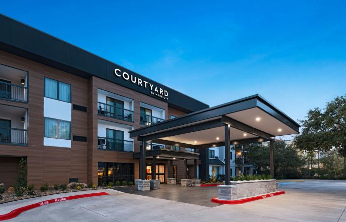 Courtyard Houston the Woodlands