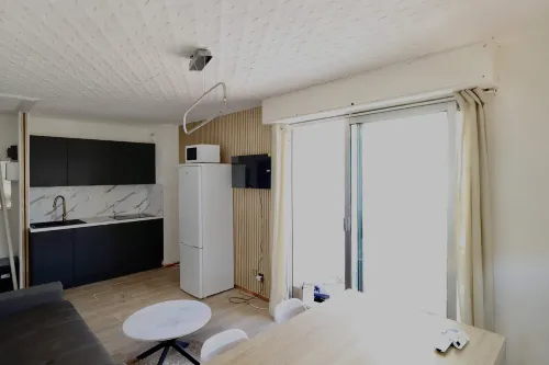 Panoramic Sea View – Cozy Renovated Apartment - 浴缸