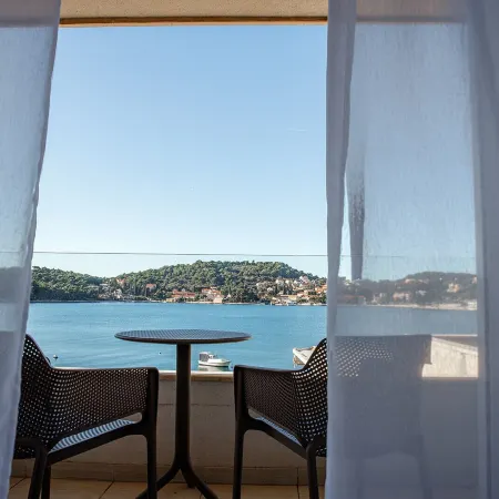 Hotel M