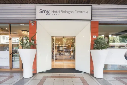 Smy Bologna Centrale - 4-Star