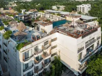 Naala Tulum Hotels near شاطئ لاس بالاماس
