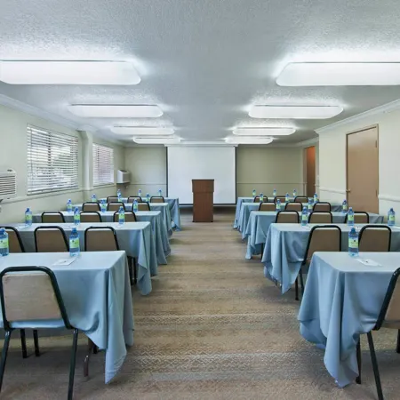 Oxnard Inn Lancaster