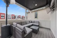 Jungle House Premier Residences – Downtown Columbus & Short North - balcony