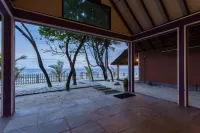 Azure Tides Marari Hotels in Mararikulam