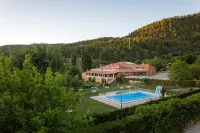 Hospedium Hotel Val de Pinares