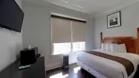 Warfield Hotel - Inns