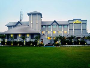 Pramod Convention & Beach Resorts