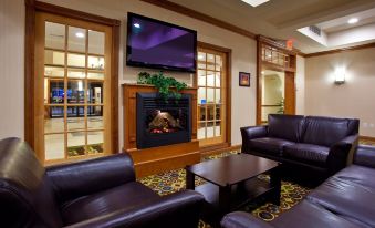 Holiday Inn Express & Suites Bay City