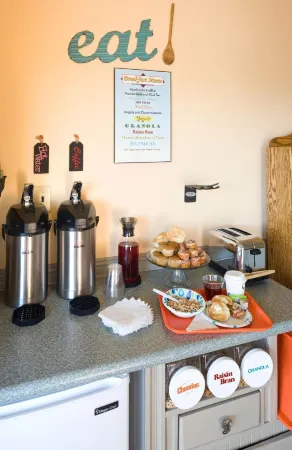 Sunset Motel Moriarty