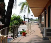 Century Inn at LAX - Motels