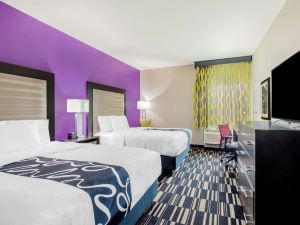 La Quinta Inn & Suites by Wyndham McAllen Convention Center