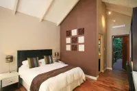 Boardwalk Lodge – Self-Catering - parking
