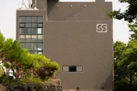 Jeju Backpaecus Villa فنادق في جيجو