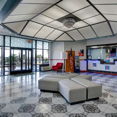 Motel 6 Burlington, NC