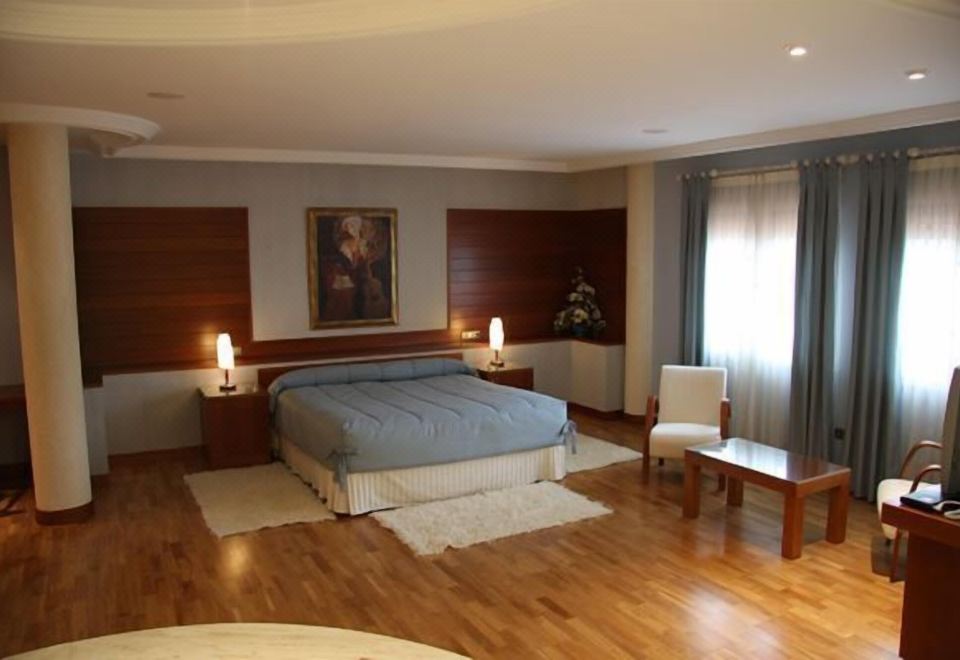 Hotel Alameda - Housity