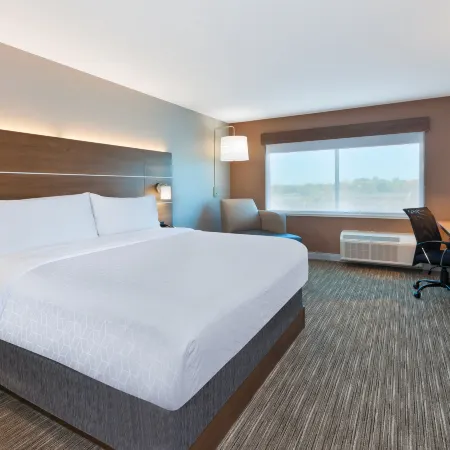 Holiday Inn Express & Suites CEDAR SPRINGS - GRAND RAPIDS N by IHG