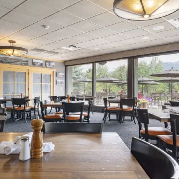 Holiday Inn STEAMBOAT SPRINGS by IHG