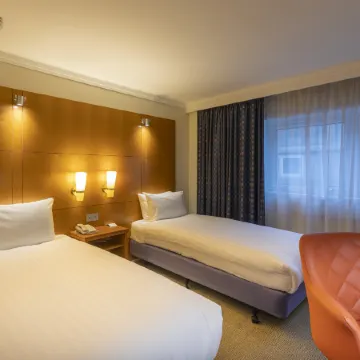 Holiday Inn LONDON - REGENT'S PARK by IHG Отели рядом с достопримечательностью «Вест-Энд»