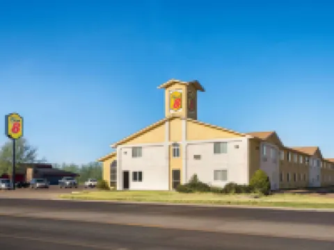 Super 8 by Wyndham Liberal KS Hotels in Liberal