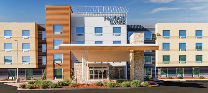 Fairfield Inn & Suites Oakhurst Yosemite Hotels in Madera County
