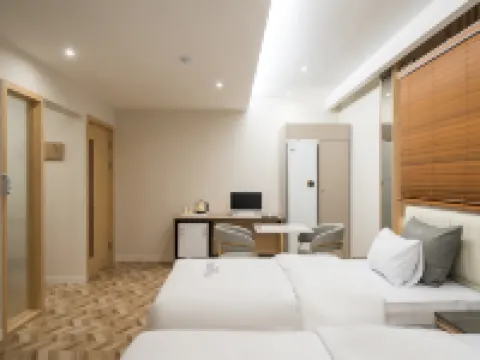 Muan Hotel Seattle 務安のホテル