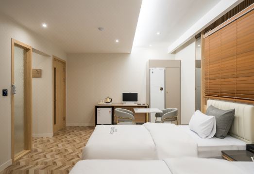 깔끔한 욕실 시설