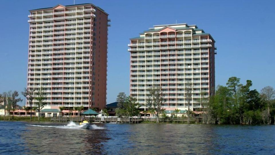 Disney Amazing Lake Bryan View 1 Bedroom Condo by RedAwning