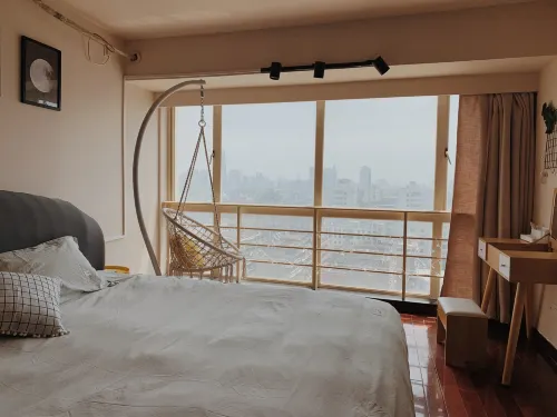 Xishe Homestay (Shengli Road Pedestrian Street No.1)