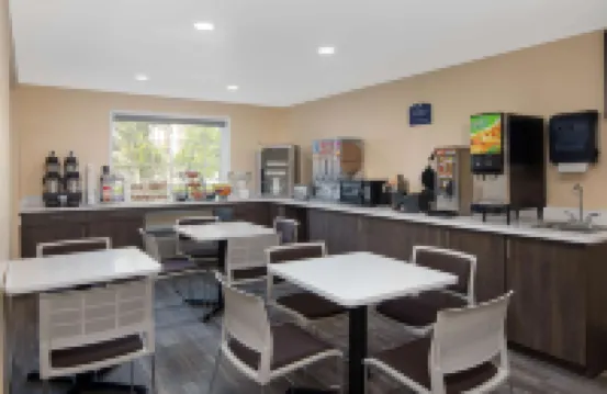 Microtel Inn & Suites by Wyndham Columbia/Fort Jackson N