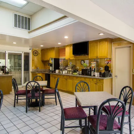Americas Best Value Inn Darien