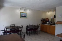 Knights Inn Oswego East Hotels in Oswego