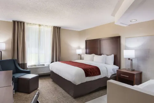 Comfort Inn - parking
