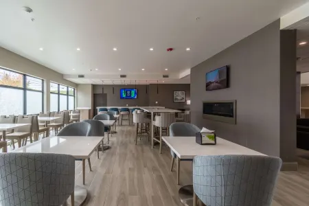 Best Western Plus Tacoma Hotel