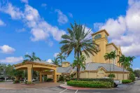 La Quinta Inn & Suites by Wyndham Miami Airport West