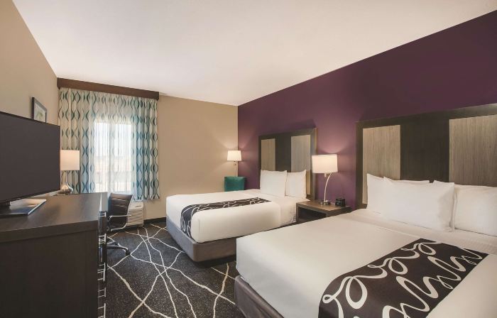 La Quinta Inn & Suites by Wyndham Dallas Northeast-Arboretum
