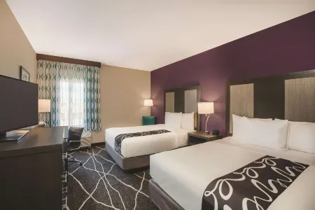 La Quinta Inn & Suites by Wyndham Dallas Northeast-Arboretum