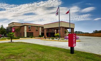 Red Roof Inn & Suites Jacksonville, NC