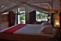 Kijongo Bay Beach Resort Hotels near Msikiti Mdogo