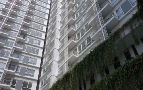 Apartemen Altiz Bintaro Plaza Residence - Double View (Kolam Renang+City) & Clean فنادق في پوندوک آرن