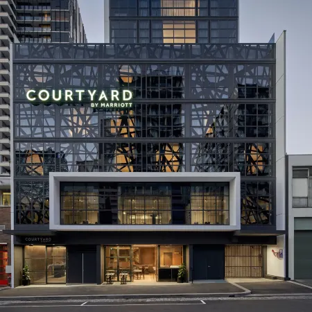 Courtyard Melbourne Flagstaff Gardens