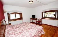 Puente Romano Hotels in Arriondas