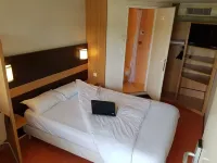 Premiere Classe Amiens Est - Glisy Hotels in Boves