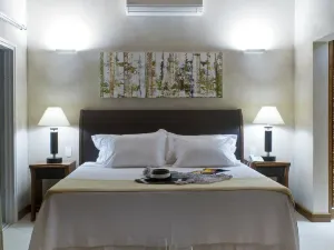 Abayomi Hotel