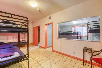 SIN City Hostel