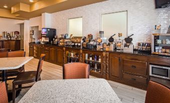 Best Western Plus Vineyard Inn  Suites