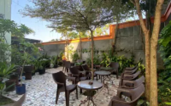 The Grand Cabin Hotel