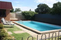 Century Motor Inn, Finley Hotels in Finley