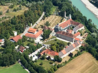 Klostergasthof Raitenhaslach Hôtels à : Kirchdorf