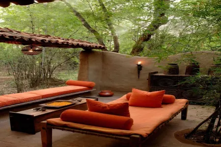 Mahua Kothi Bandhavgarh - A Taj Safari Lodge Отели в г. Умария